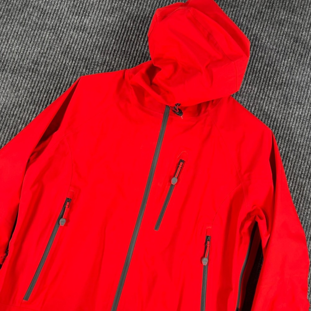 LL Bean Jacket Womens Medium Regular Red Long Sleeve Full Zip Hooded Water Proof